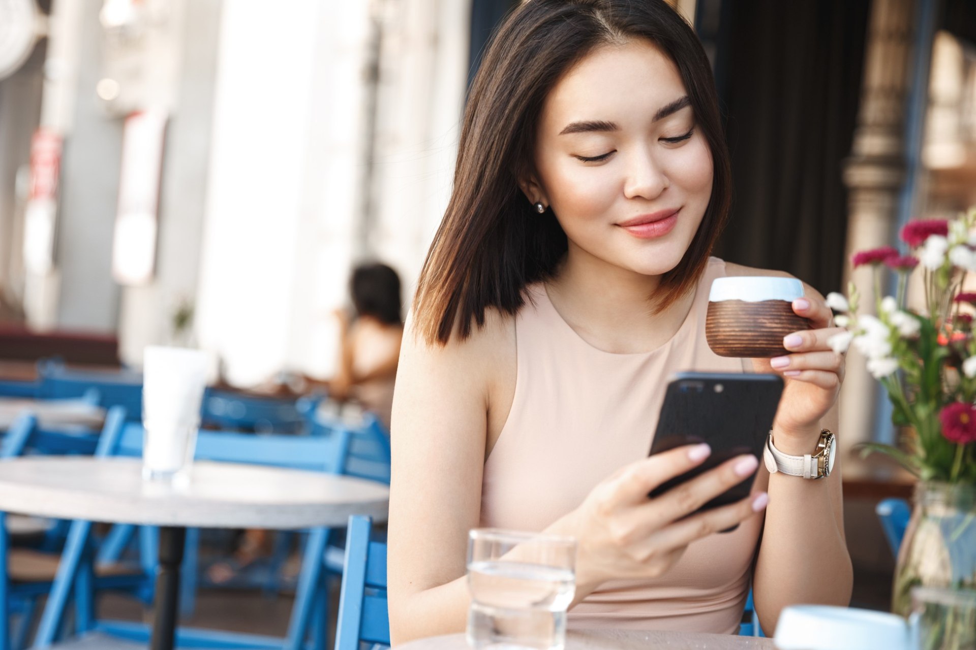 Lady-2 app in use